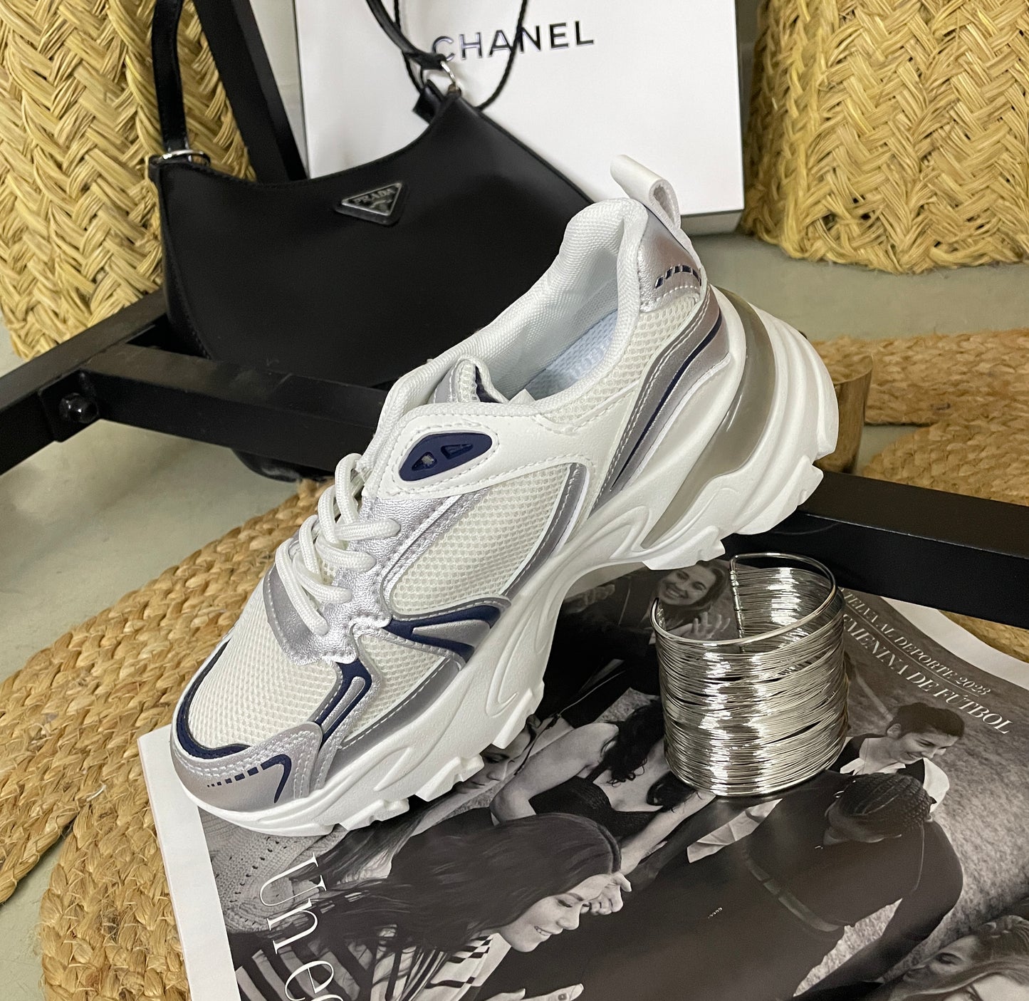 🎀Zapatillas New plateadas 🎀