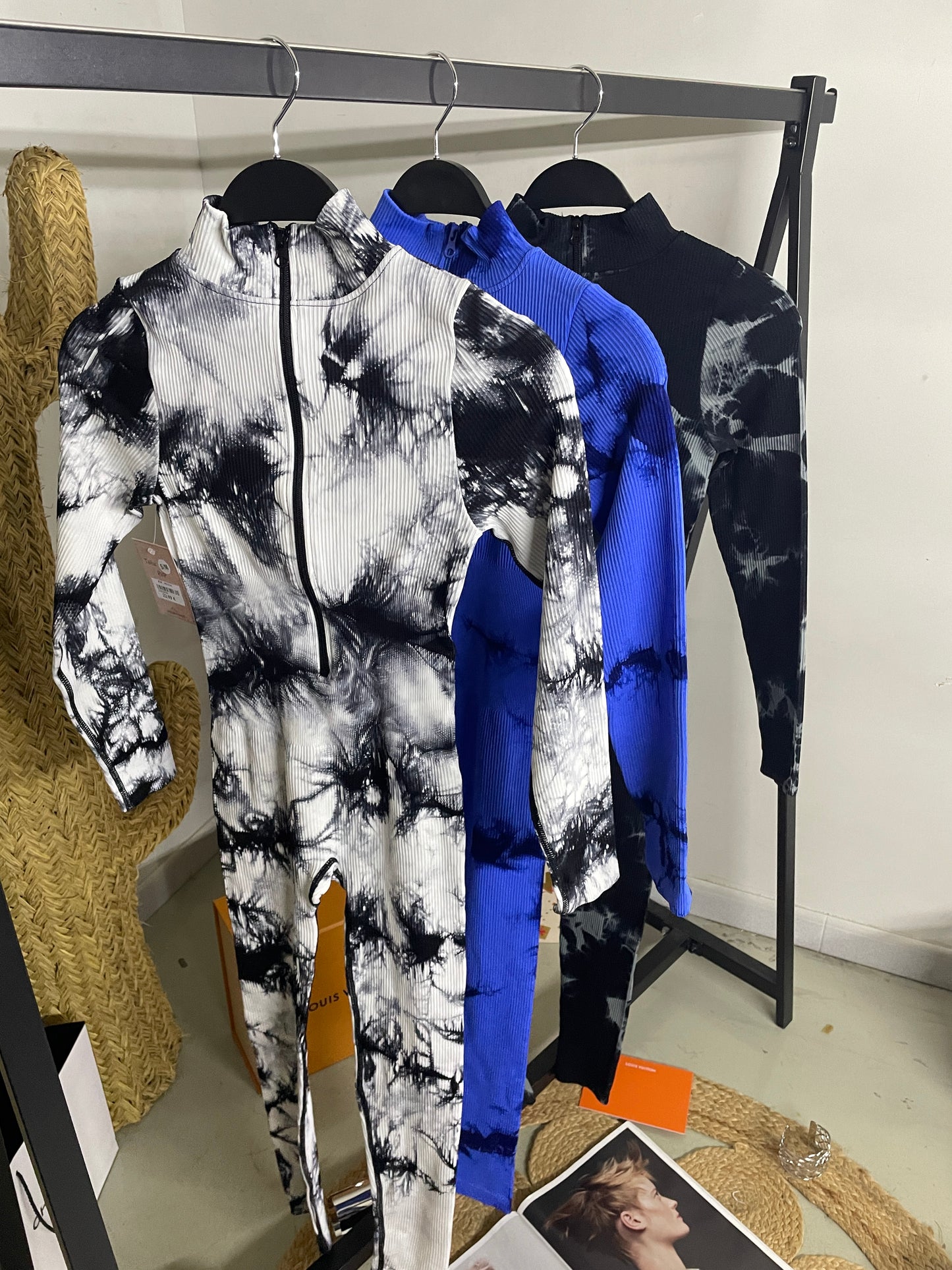 🎀Mono tie dye🎀