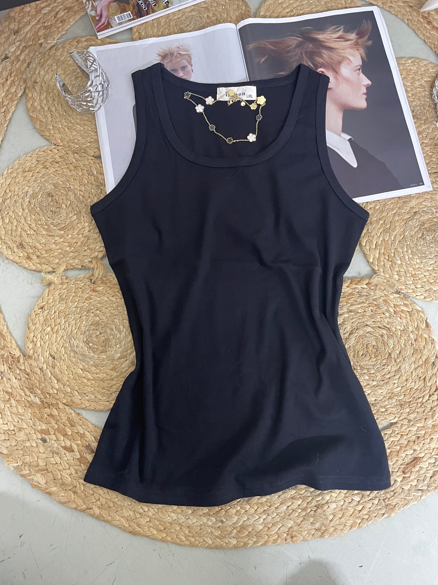 🎀Camiseta tirantes básica 🎀