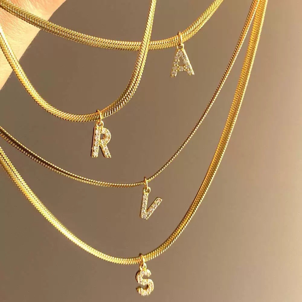 Collar letras acero