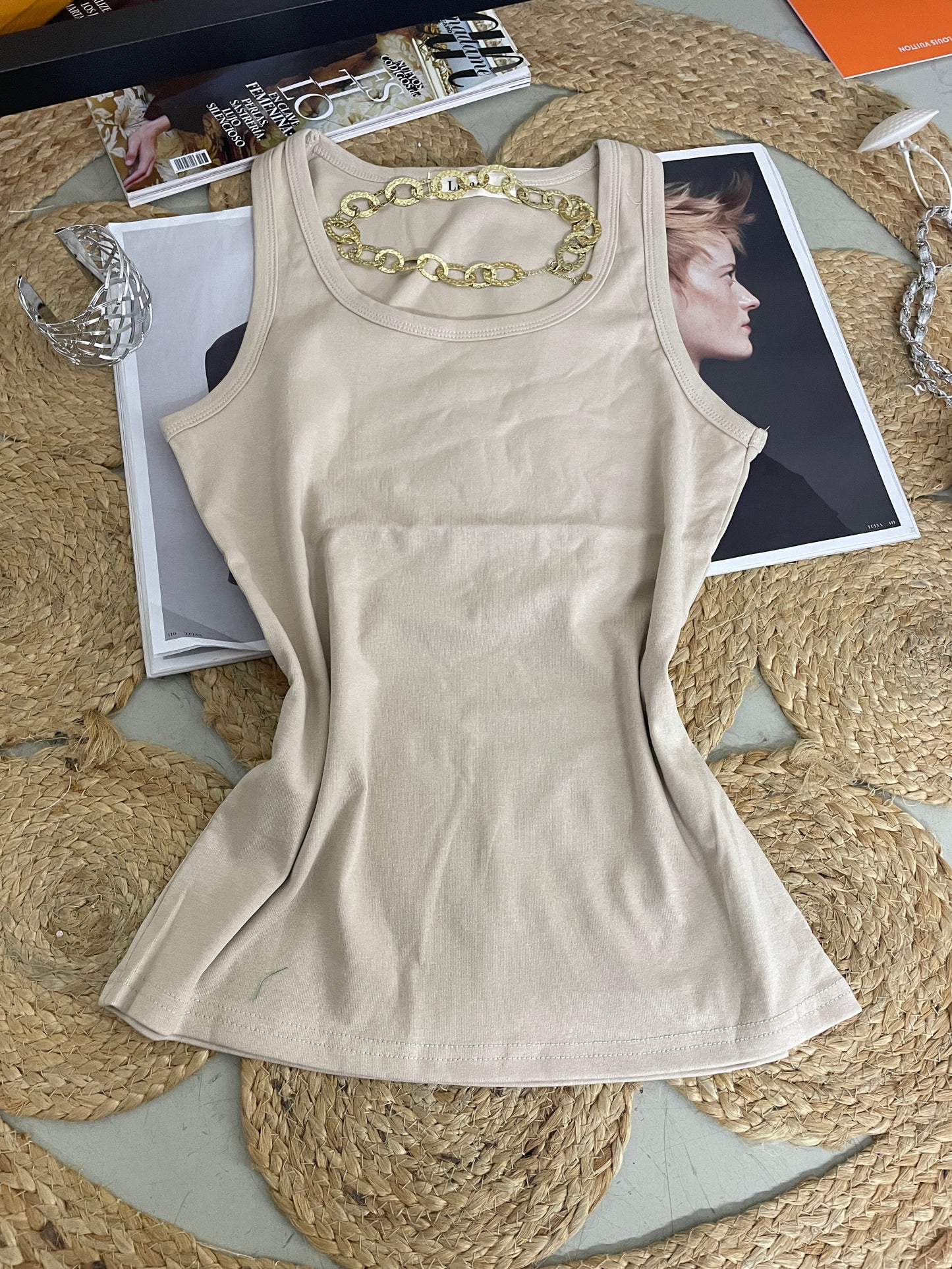 🎀Camiseta tirantes básica 🎀