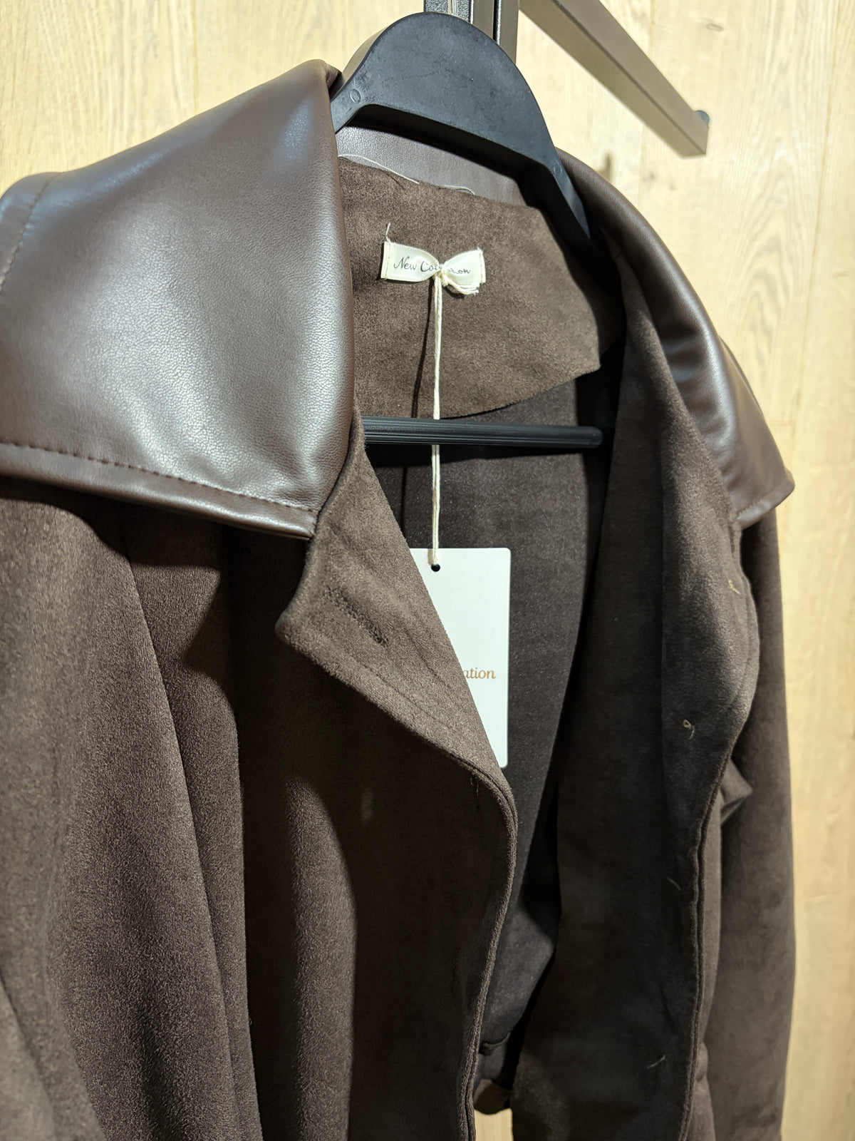 Chaqueta botón antelina