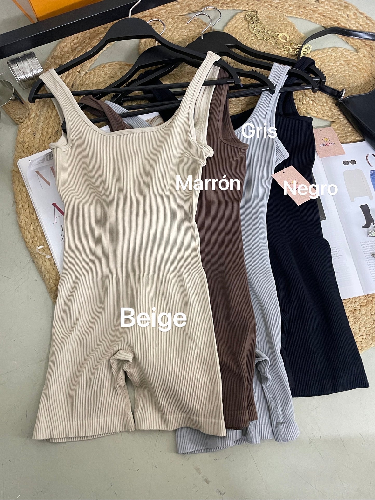 🎀Mono reductor push up en tirantes shorts🎀