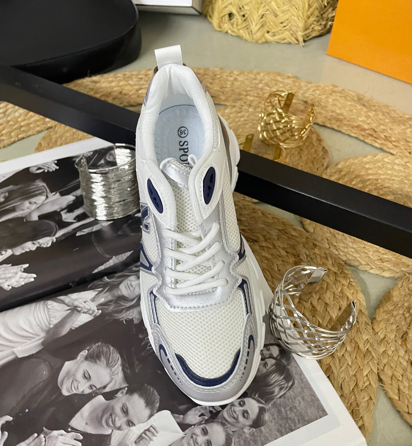 🎀Zapatillas New plateadas 🎀