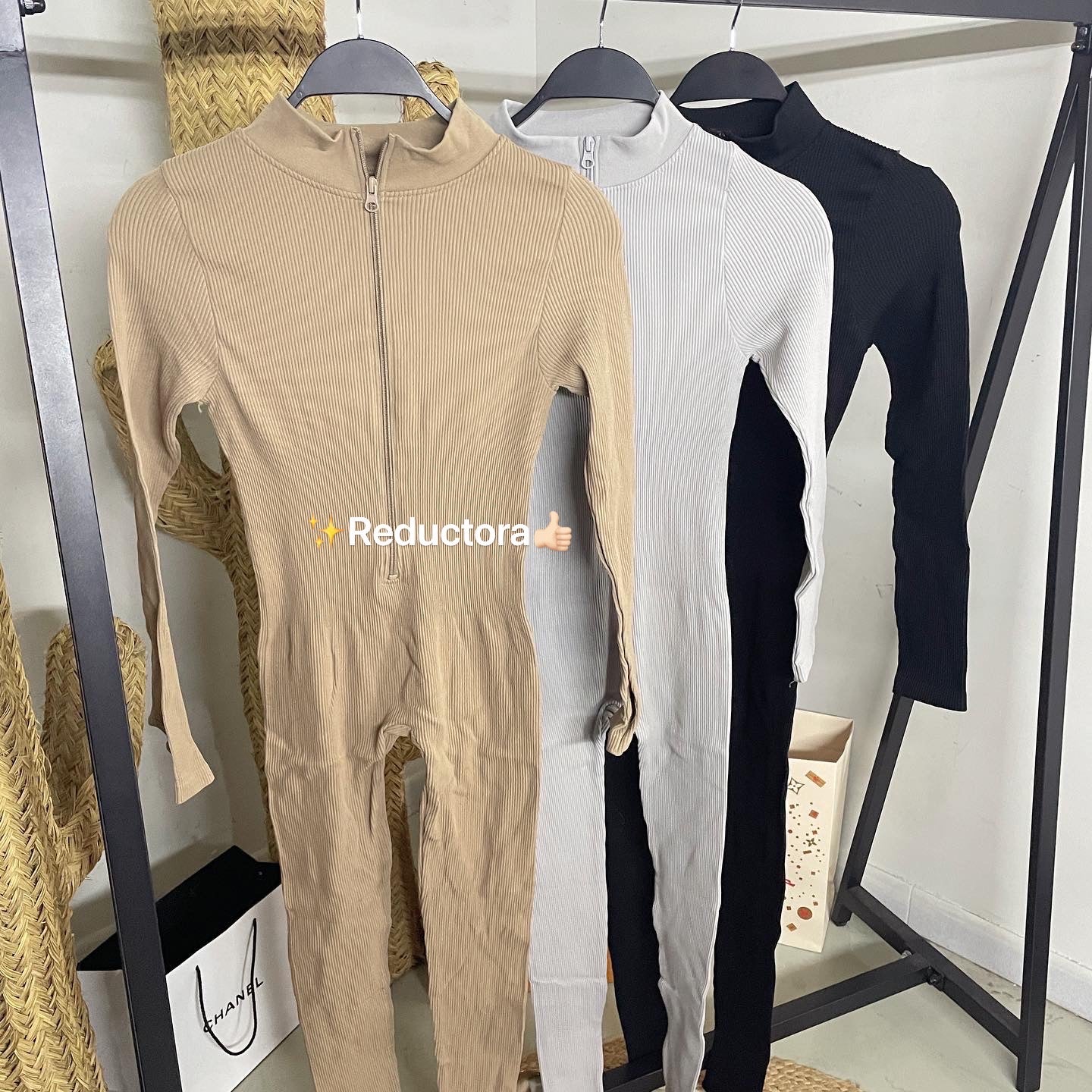 🎀Mono Kardashian 4