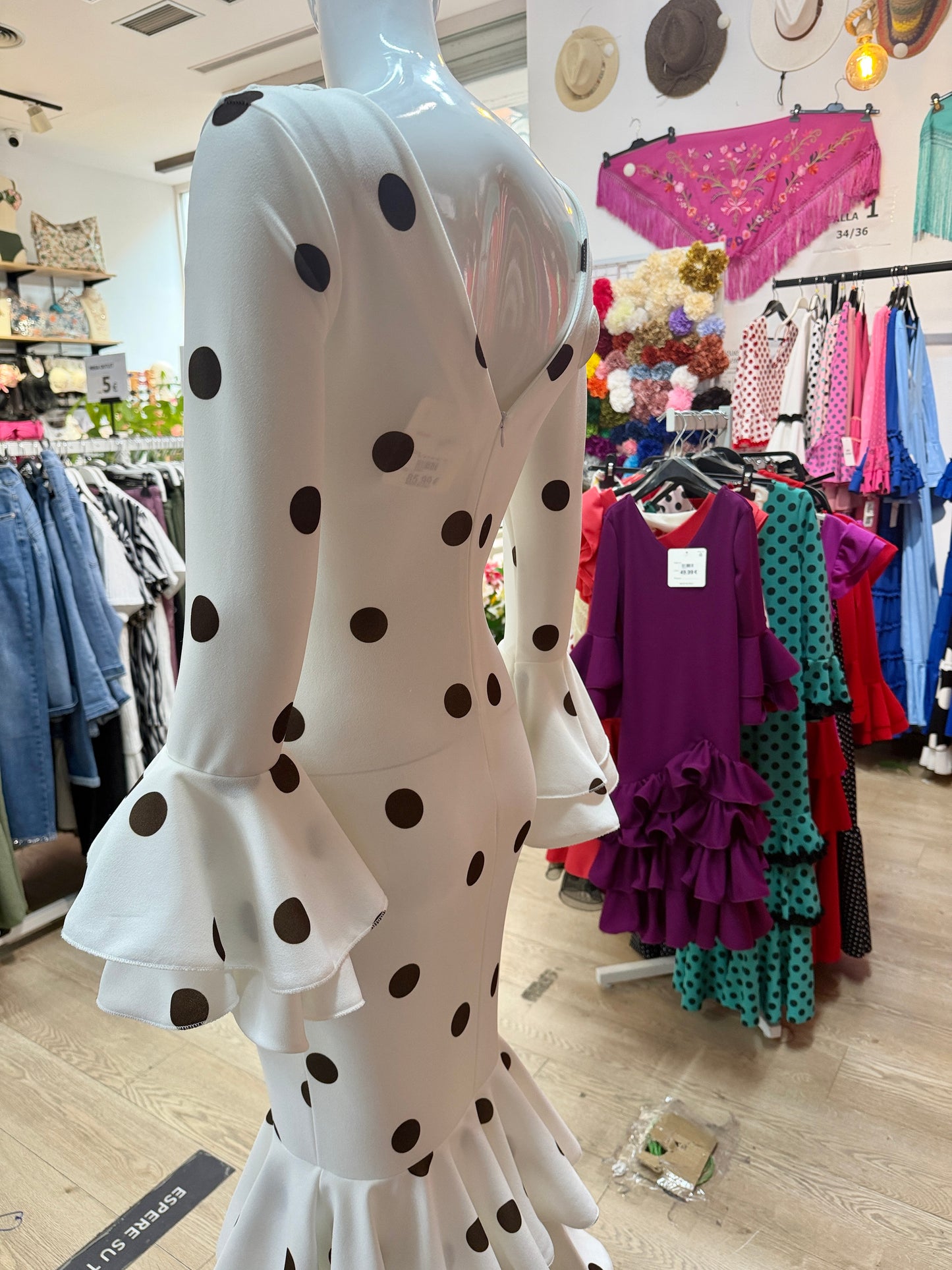 Traje flamenca blancos con lunares marrón oscuros XS/S
