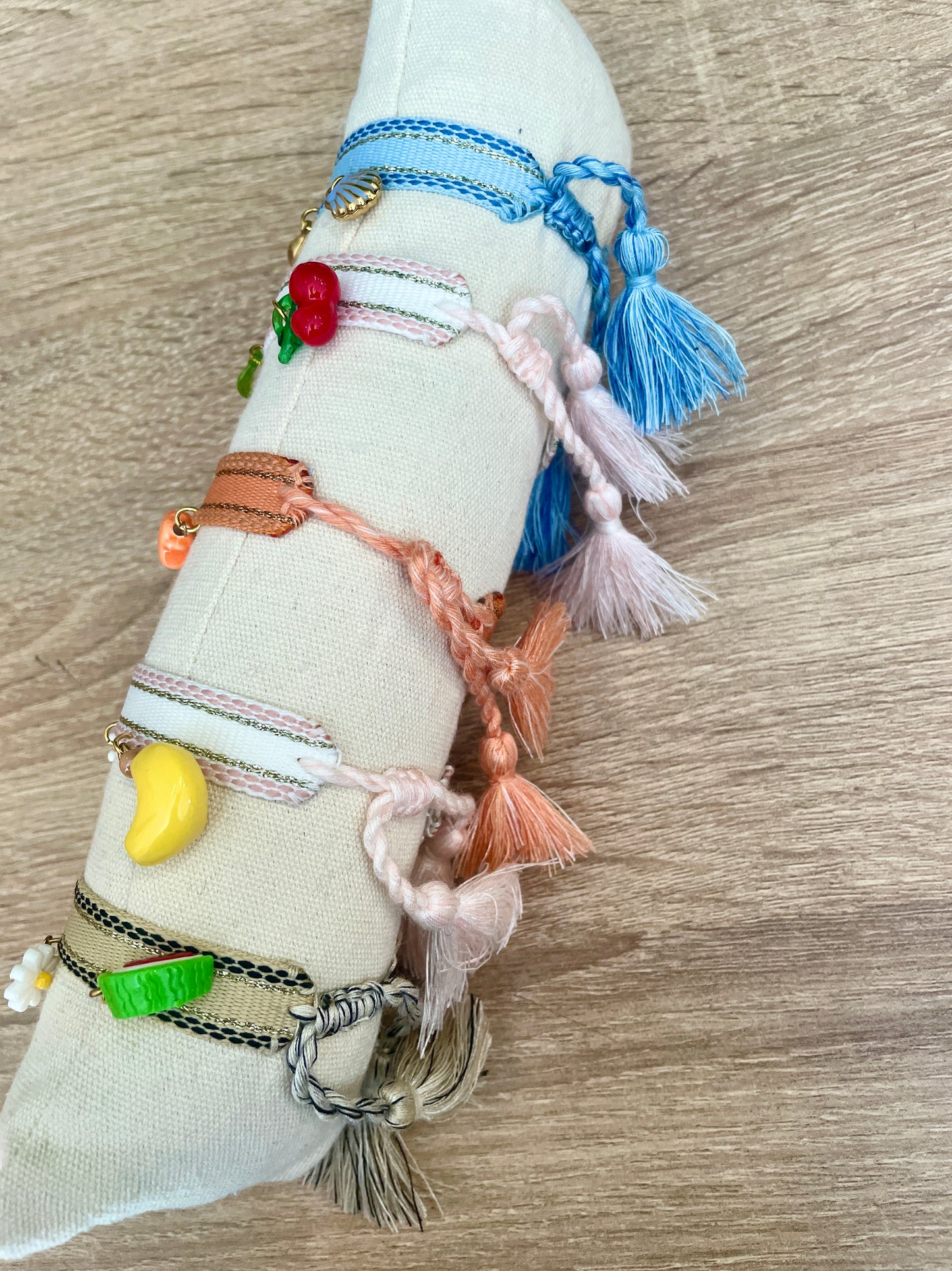 🍋PULSERA HILO🍒