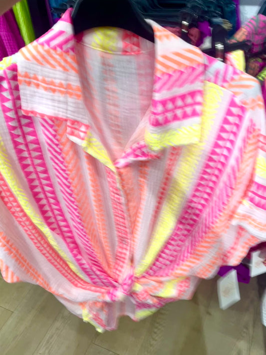 Conjunto camisa y pantalón corto estampado