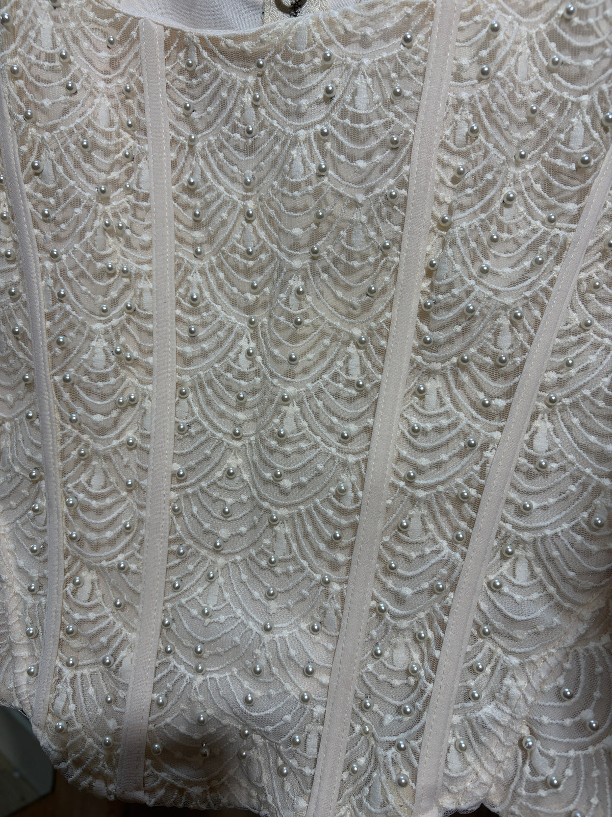 Top encaje perla