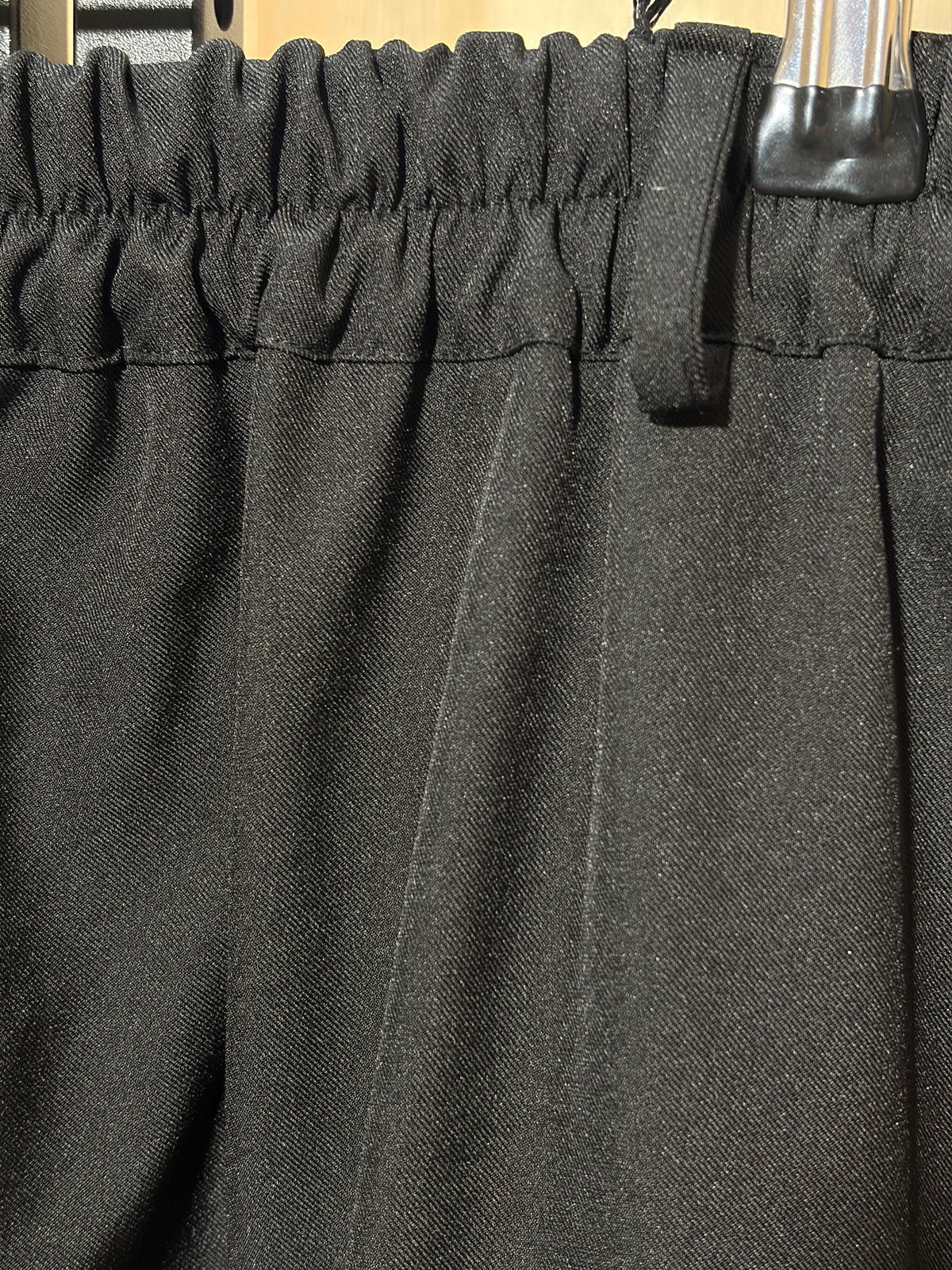 Pantalon bombacho detalle cintura