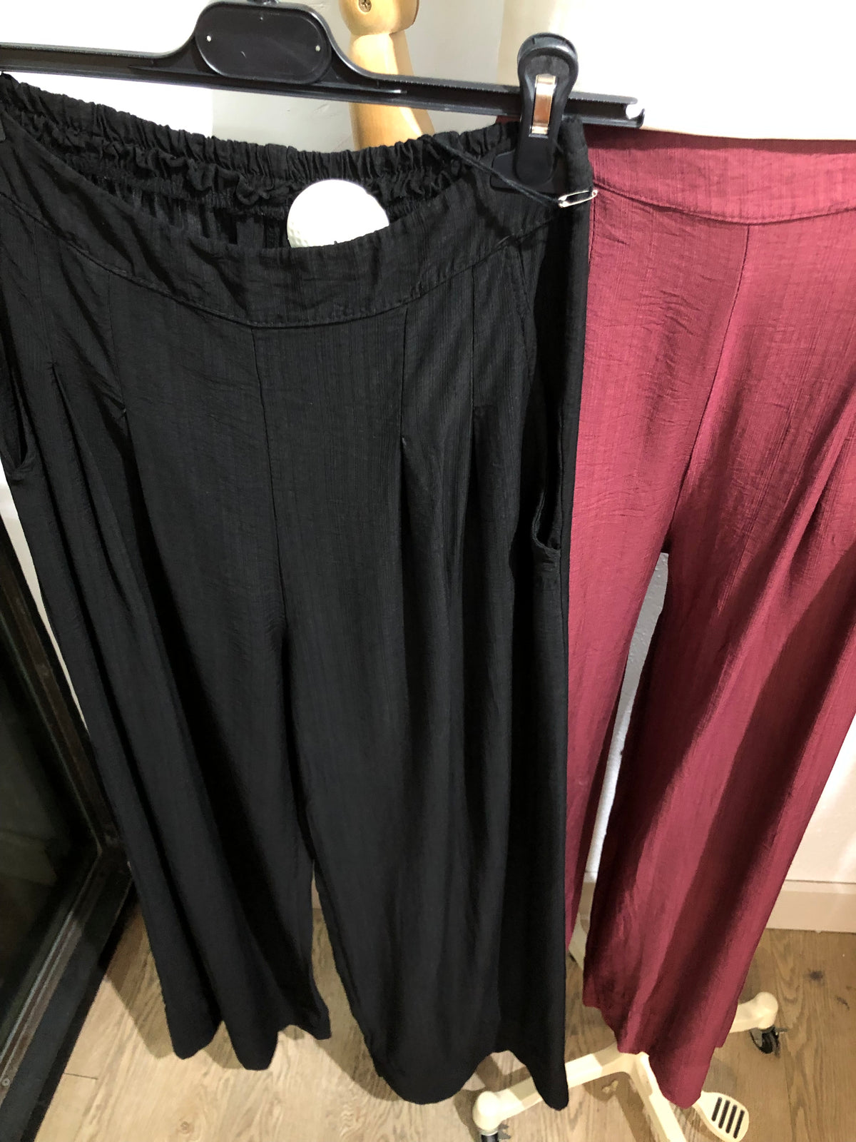 💕NEW Pantalón tela pata ancha 💕