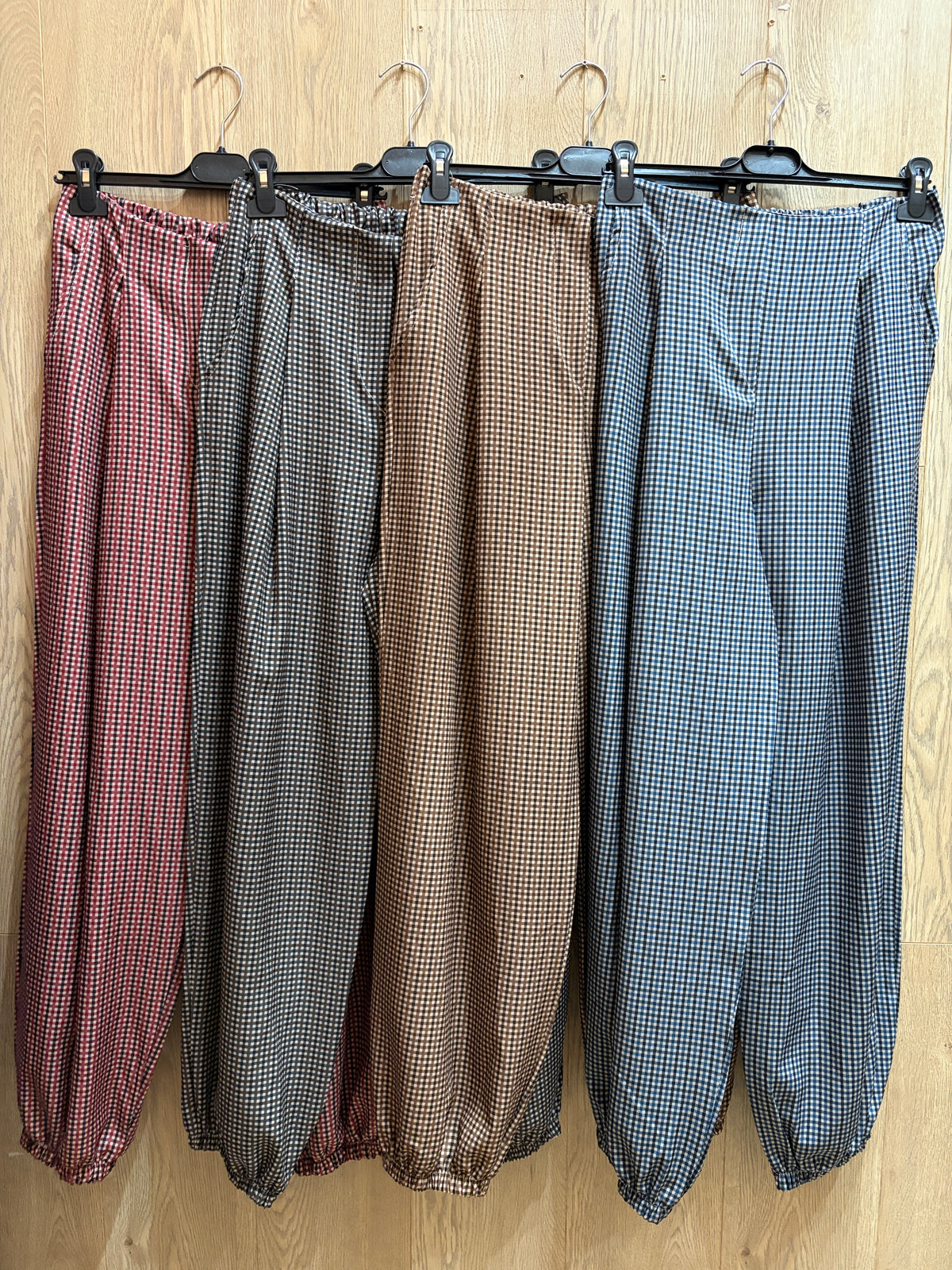 Pantalón cuadro