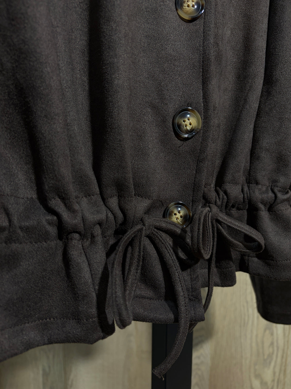 Chaqueta botón antelina
