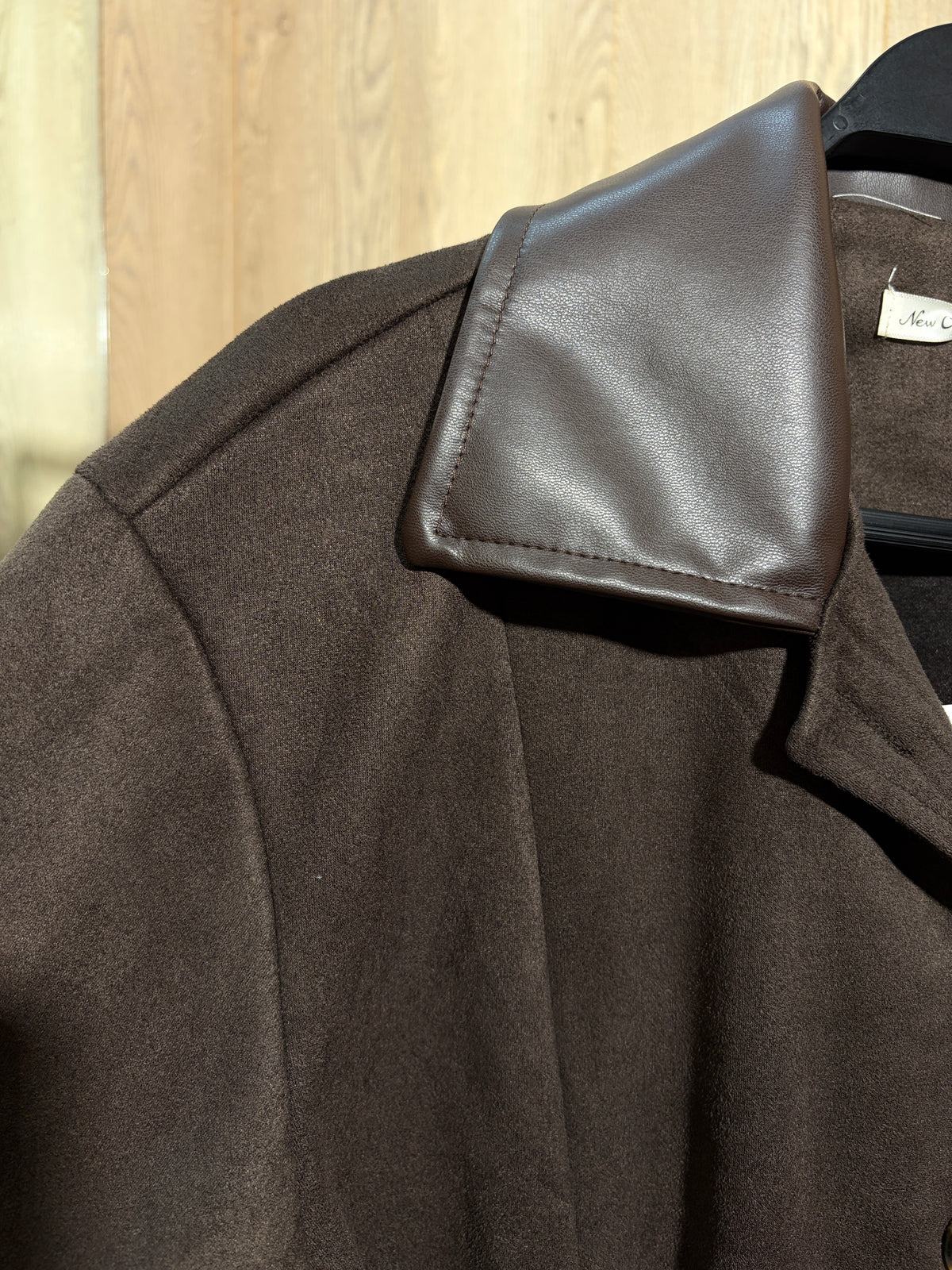 Chaqueta botón antelina