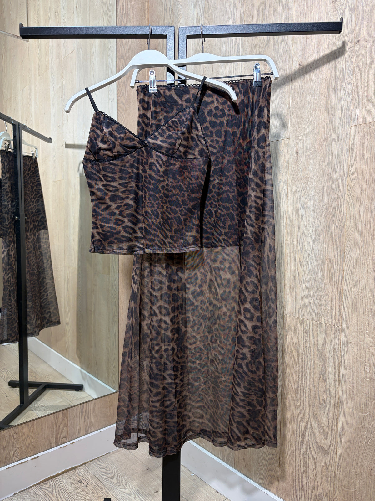 Conjunto leopardo tirantes