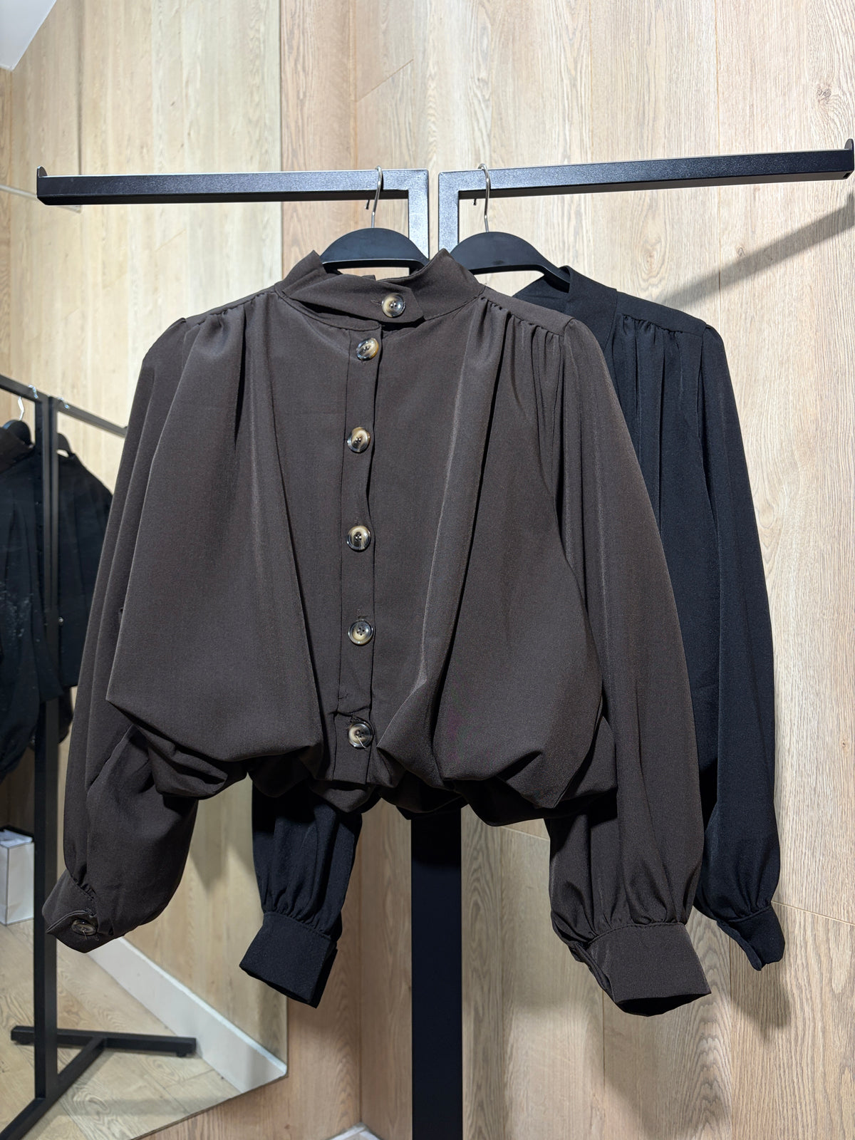 Chaqueta botón corto