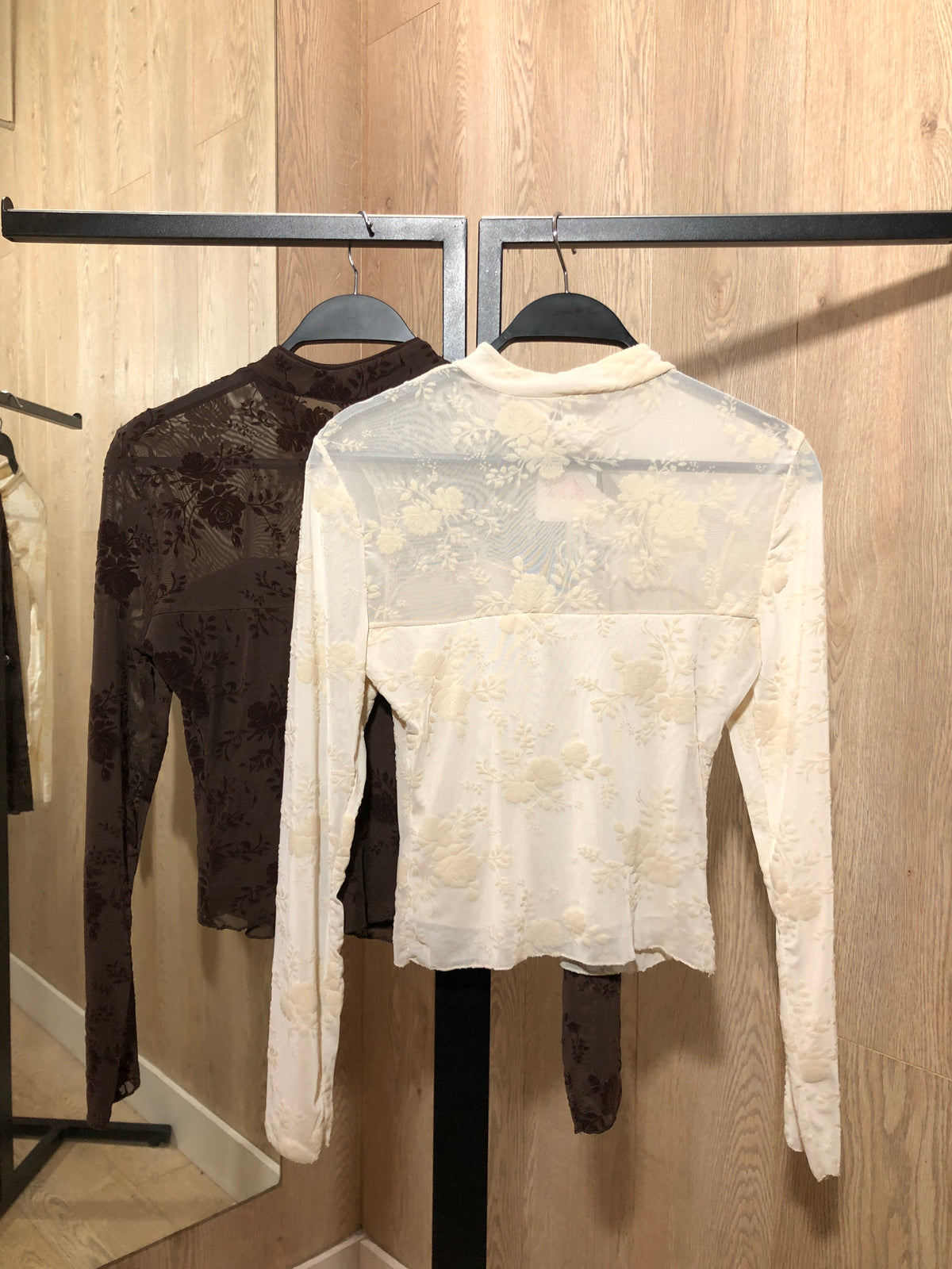 Camiseta flores